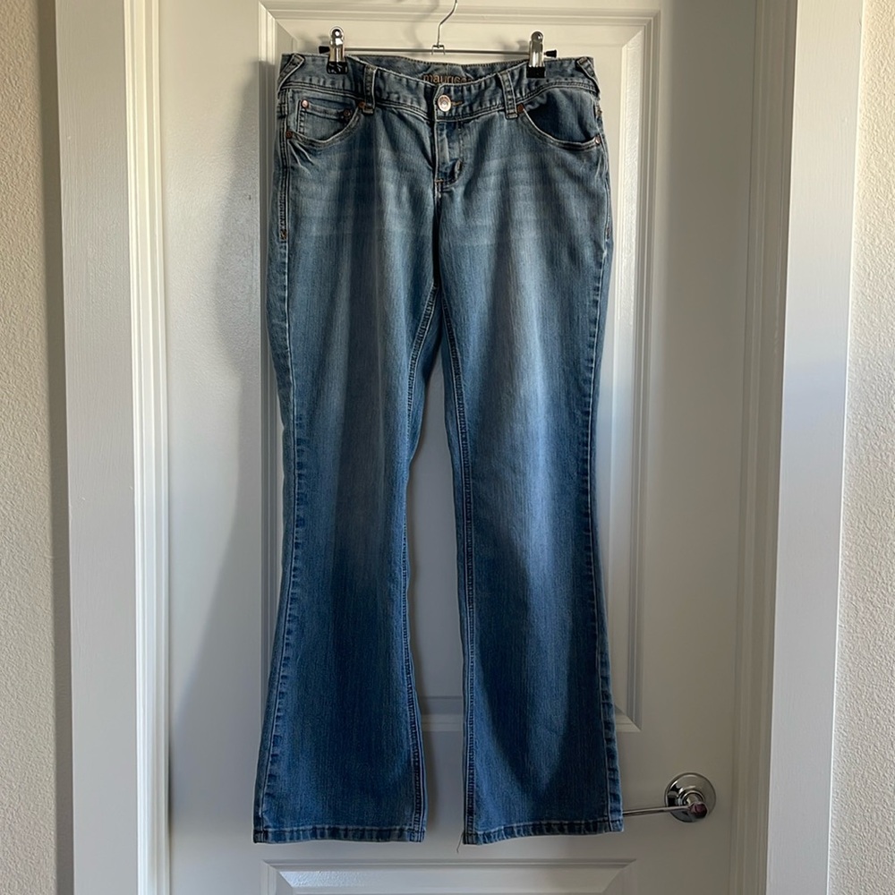 Maurice’s Bootcut Jeans Stonewashed 5/6 5 6 stretch So cute Super Comfortable M